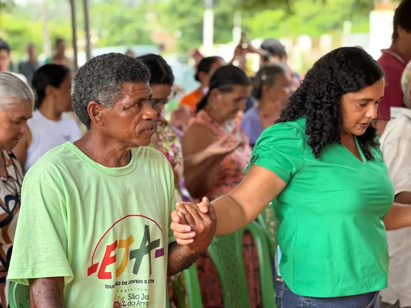 Abdoral Melo e Limma entregam cisternas na zona rural de São João do Arraial