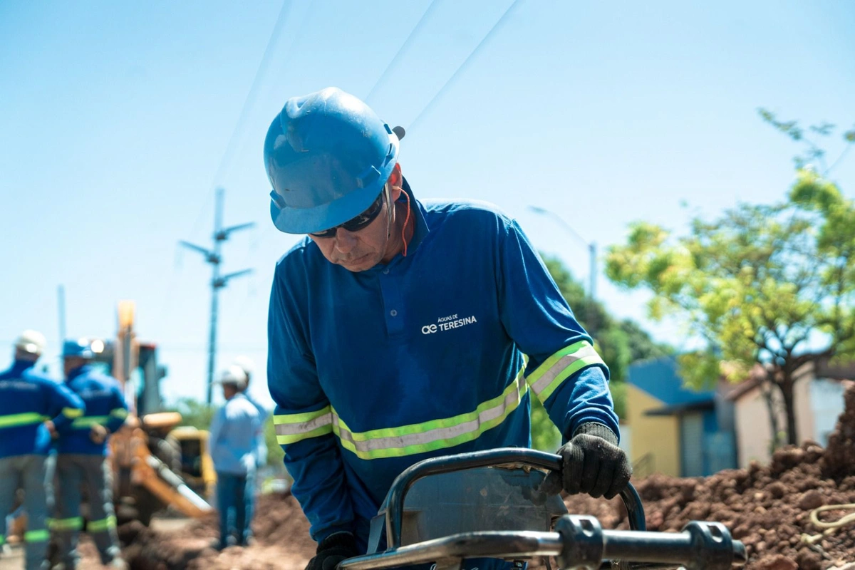 Águas de Teresina deve ultrapassar 6 km de redes de esgoto implantadas na primeira quinzena de março