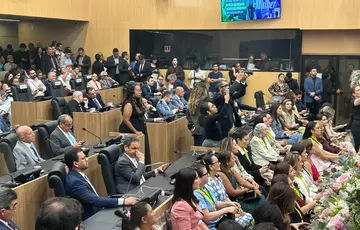 Alepi homenageia 36 mulheres com Medalha Francisca Trindade