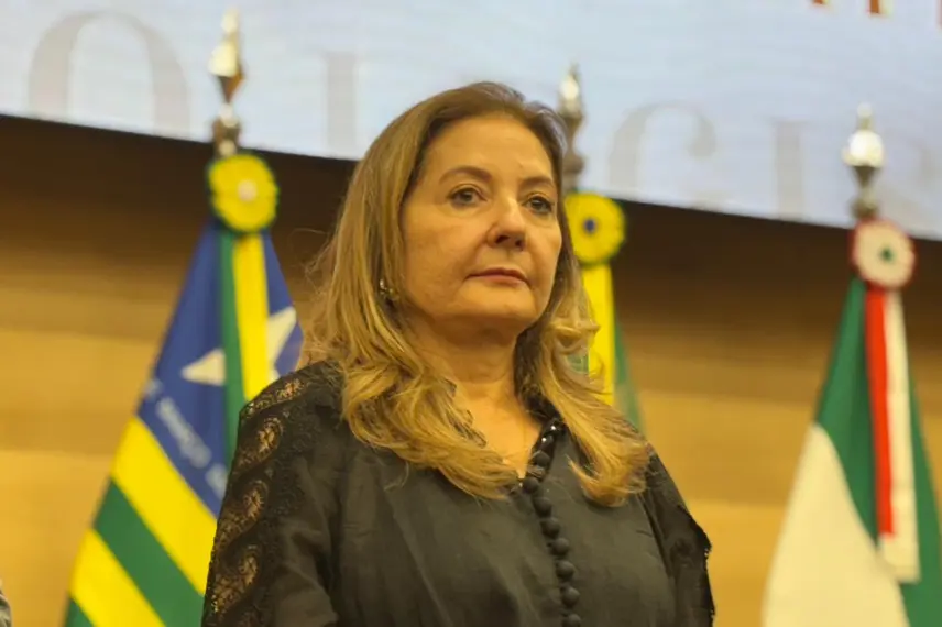 Alepi homenageia Liana Chaib, ministra do TST, com Medalha do Mérito Legislativo