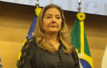 Alepi homenageia Liana Chaib, ministra do TST, com Medalha do Mérito Legislativo