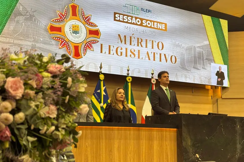 Alepi homenageia Liana Chaib, ministra do TST, com Medalha do Mérito Legislativo