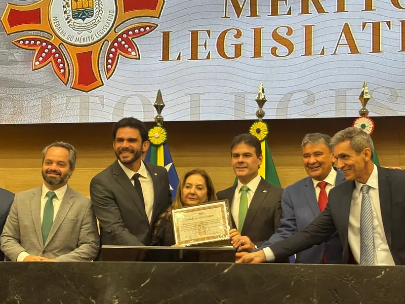 Alepi homenageia Liana Chaib, ministra do TST, com Medalha do Mérito Legislativo