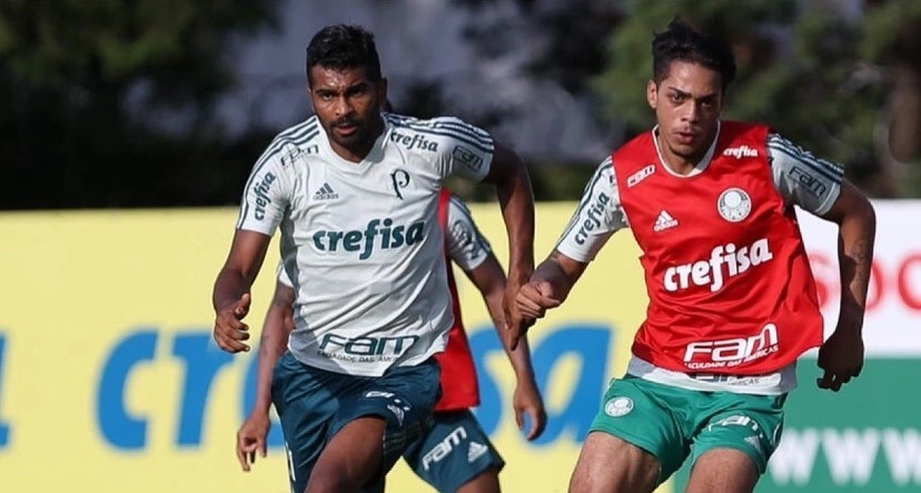 Altos anuncia zagueiro ex-base do Palmeiras para o Brasileirão Série D 2026