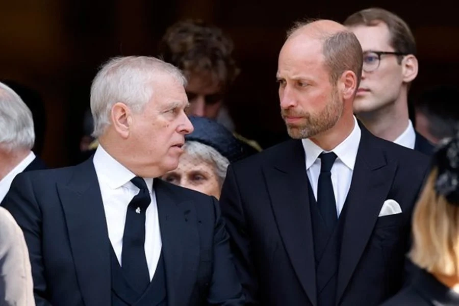 Andrew pediu desculpas ao Príncipe William