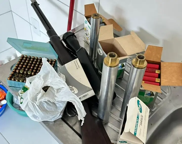 Arsenal de armas irregular é apreendido durante 'Operação Desarme' em Teresina