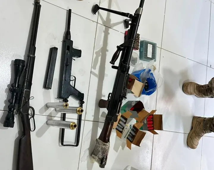 Arsenal de armas irregular é apreendido durante 'Operação Desarme' em Teresina