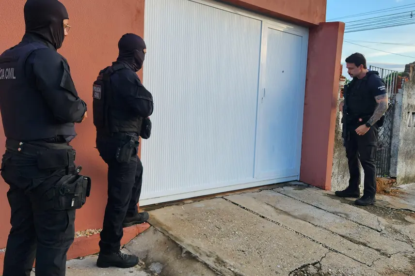 Arsenal de armas irregular é apreendido durante 'Operação Desarme' em Teresina