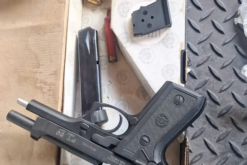 Arsenal de armas irregular é apreendido durante 'Operação Desarme' em Teresina
