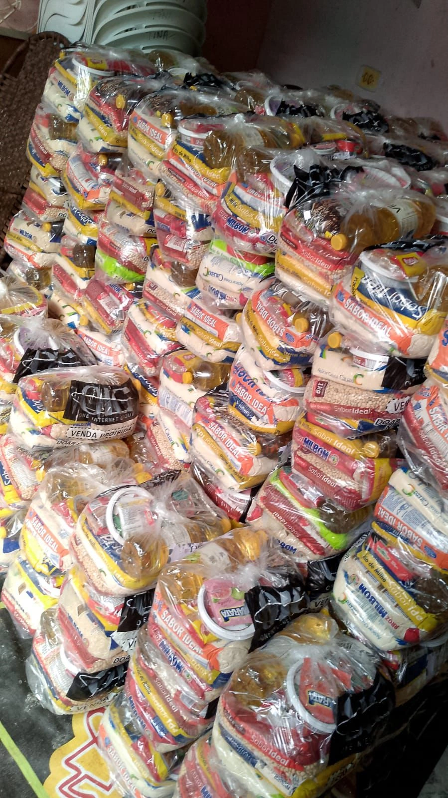 Associações denunciam distribuição desigual de cestas pela Prefeitura de Teresina