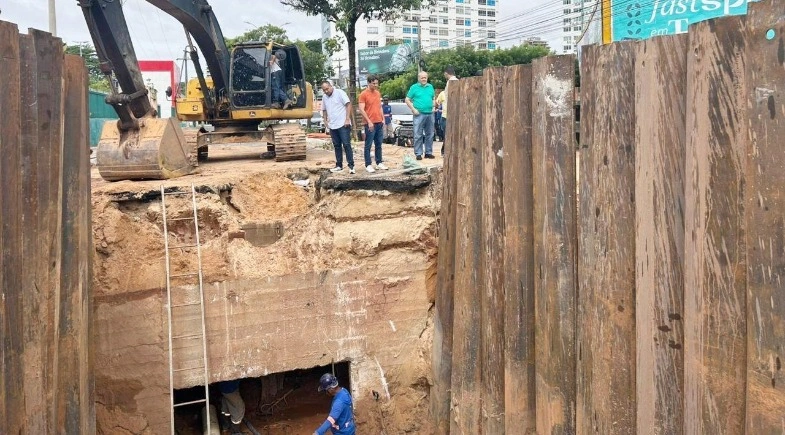 Av. Jóquei Clube segue interditada e sem previsão de reabertura após erosão