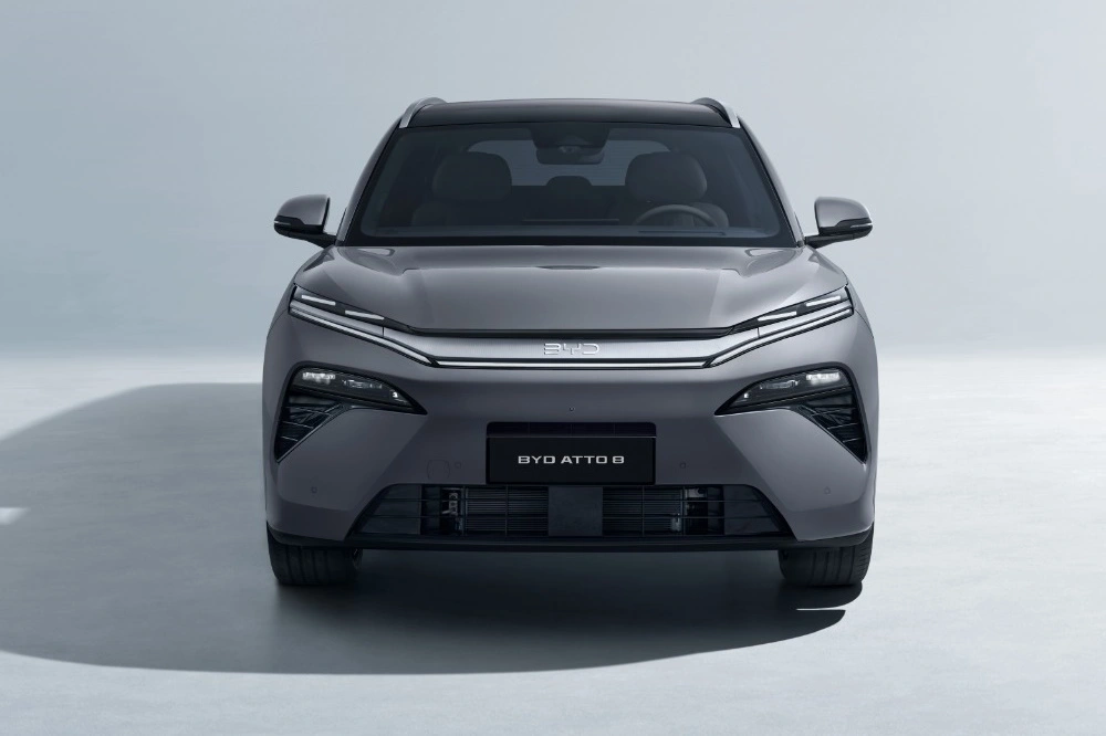 BYD ATTO 8