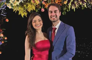 Casal piauiense de médicos Nina Neiva e George Mello em noite de casamento (Foto: Instagram)