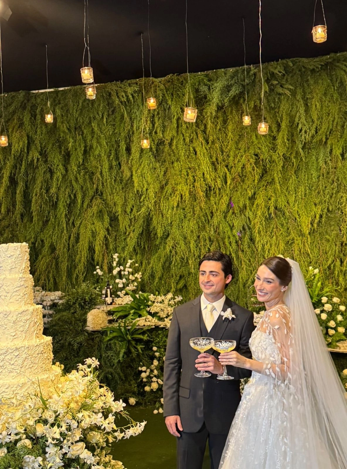 Cenas do linda casamento dos apaixonados Amanda Andrade e Assis Fortes Rebêlo