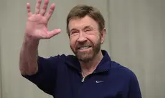 Morre Chuck Norris, ícone do cinema de ação dos anos 1980, aos 86 anos, no Havaí