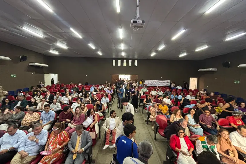 Com presença de ministros, UFPI inaugura Cuidoteca voltada a filhos de estudantes