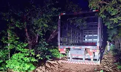 Criminosos roubam 300 botijões de gás de caminhão na zona rural de Jaicós