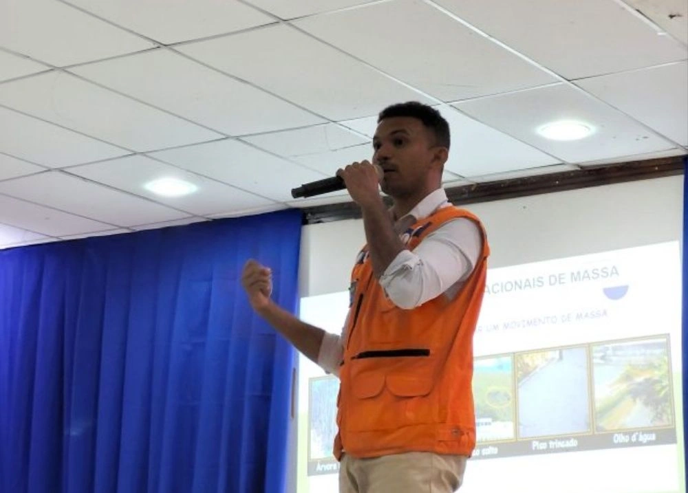 Defesa Civil de Picos capacita voluntários para atuação em emergências