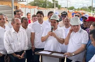 Deputado Marden Menezes acompanha revitalização da Beira Rio em Floriano (Foto: Reprodução)