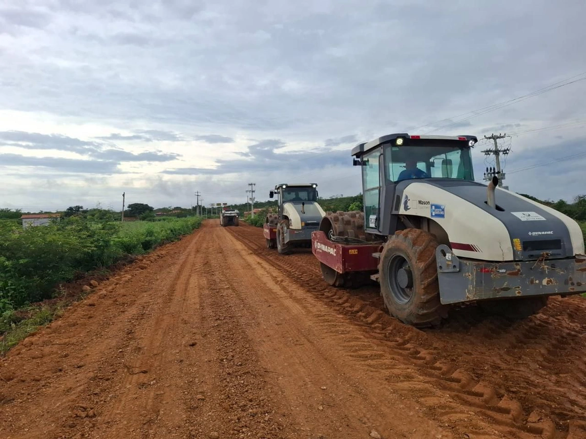 DER-PI inicia obra de recuperação da PI-463 no município de Pajeú do Piauí