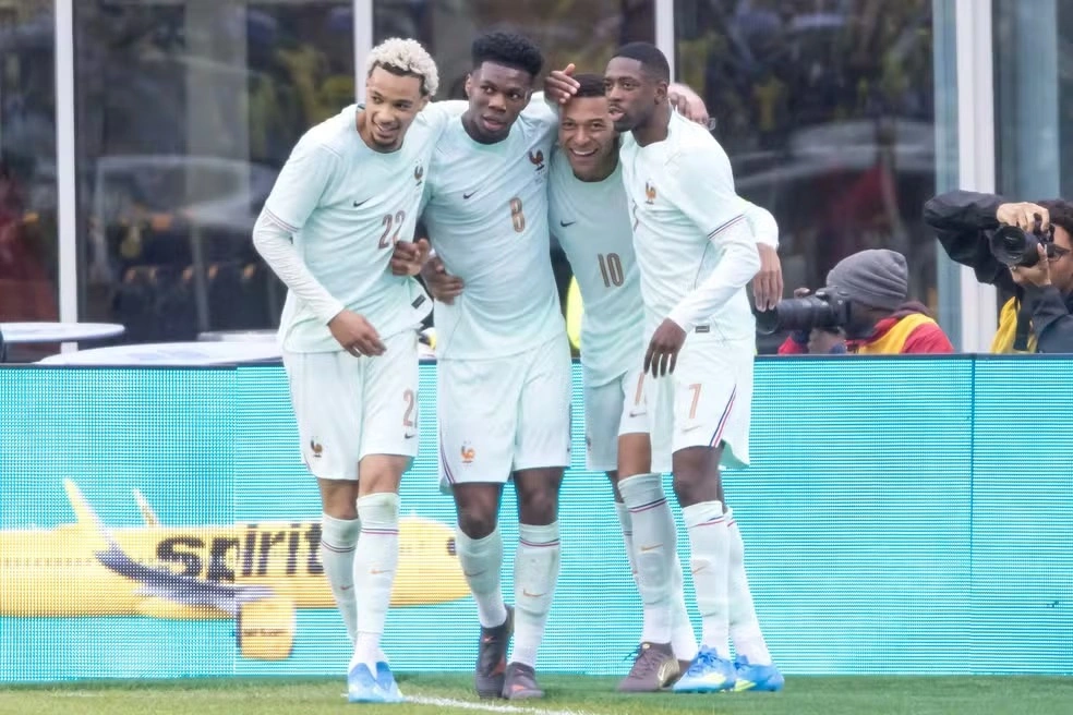 Derrota do Brasil para a França é choque de realidade.