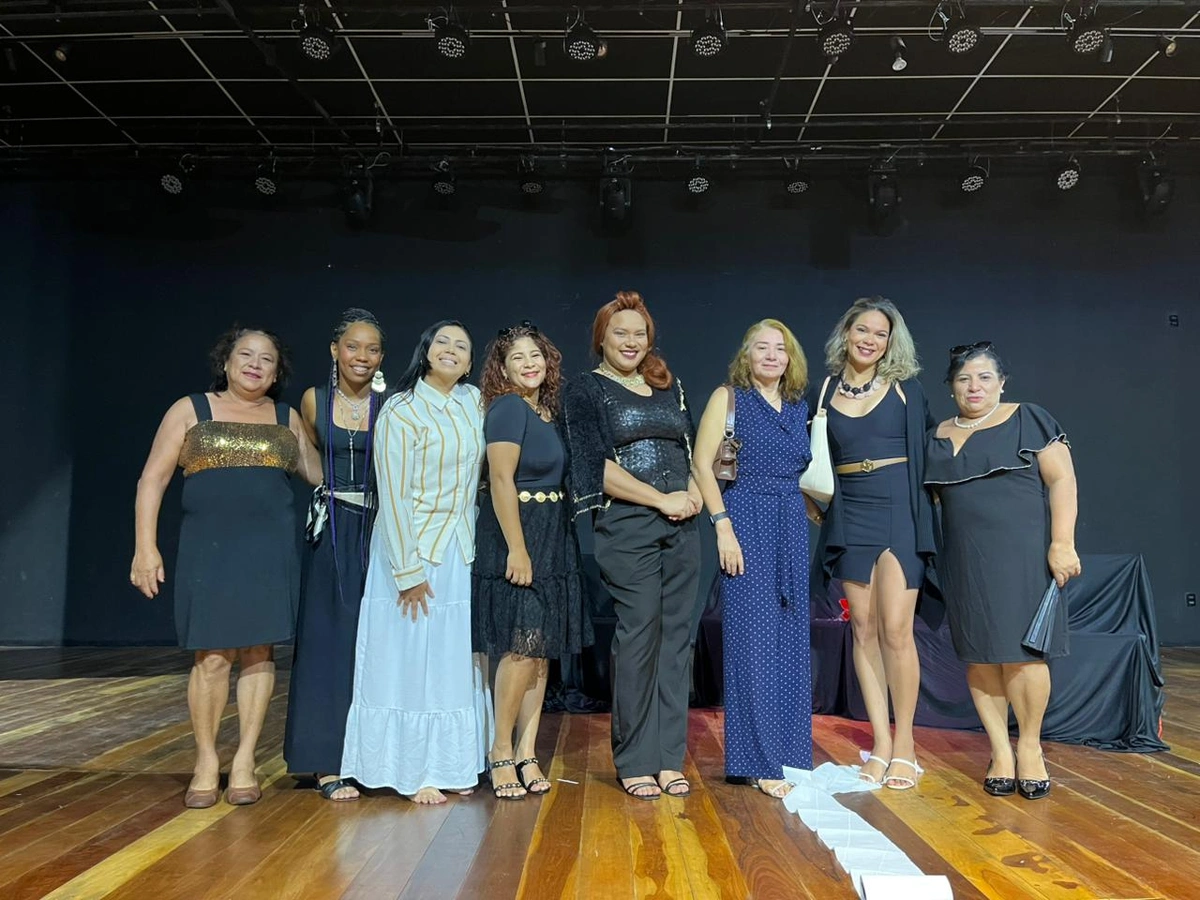 Dia Mundial do Teatro é celebrado com casa cheia no Cineteatro Sávio Barão em Picos