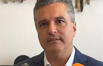 Dr. Vinícius Nascimento