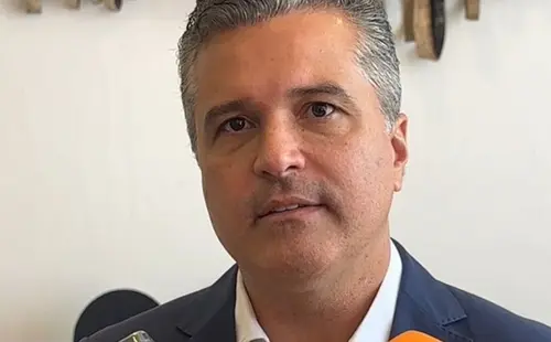 Dr. Vinícius Nascimento