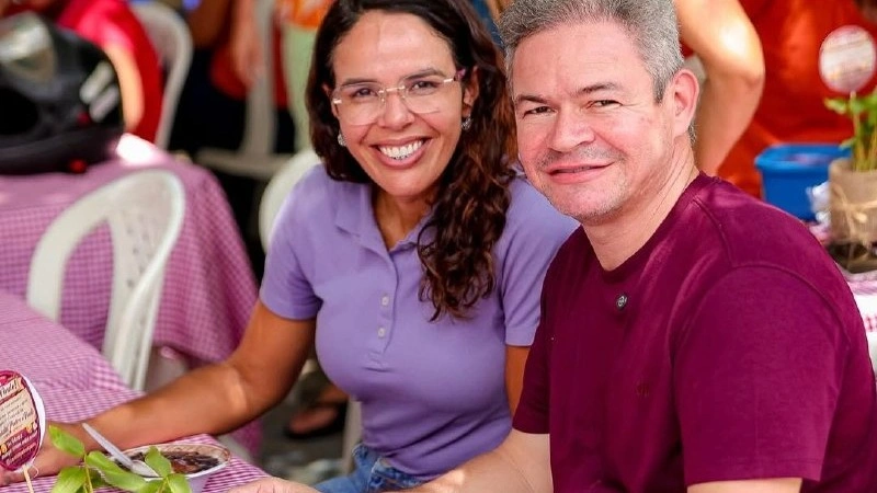 Dra Gisele Bezerra e o prefeito Rafael Brito