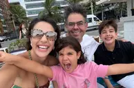 Em família, Lícia Cândido e Pedro Victor Leopoldino curtem viagem ao RJ