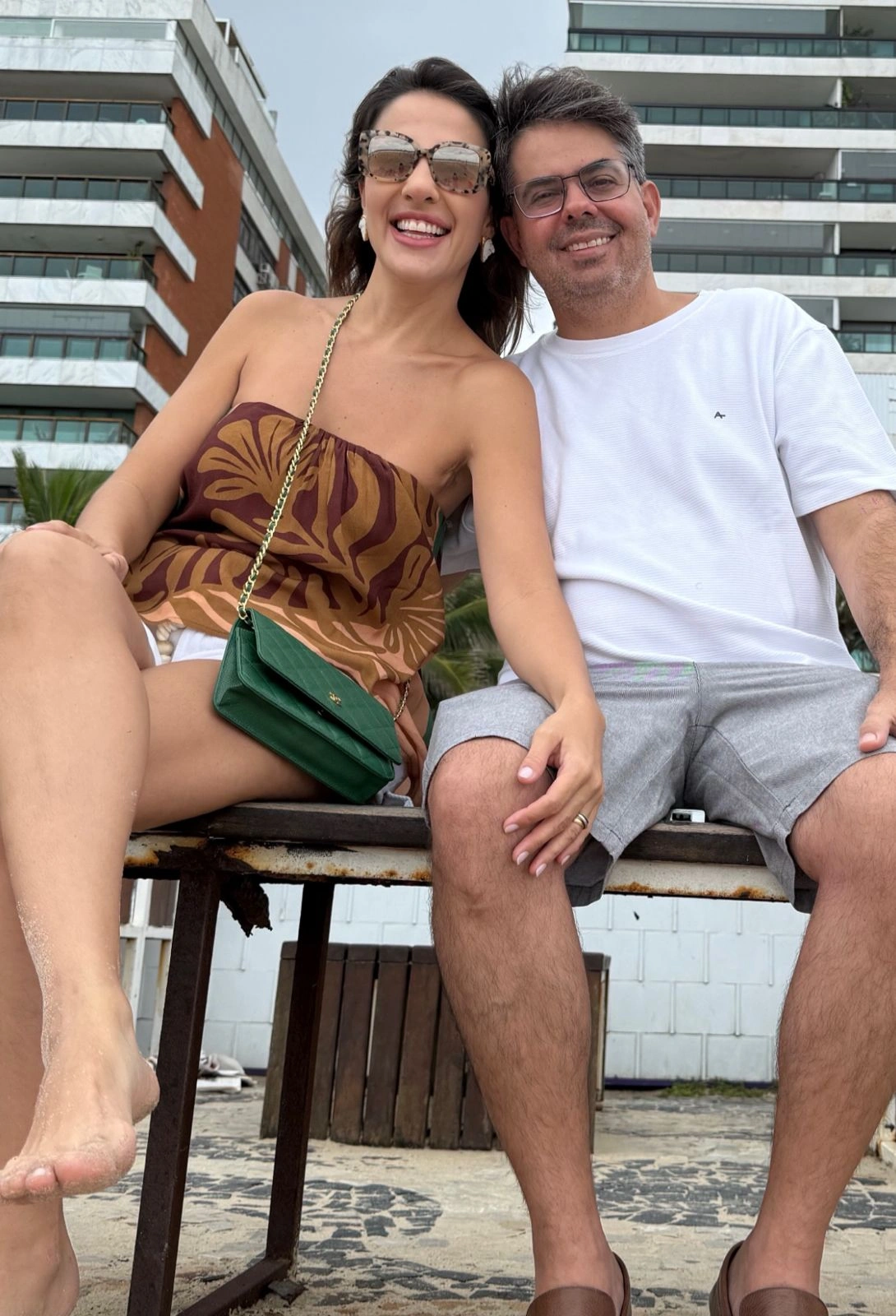Em família, Lícia Cândido e Pedro Victor Leopoldino curtem viagem ao RJ
