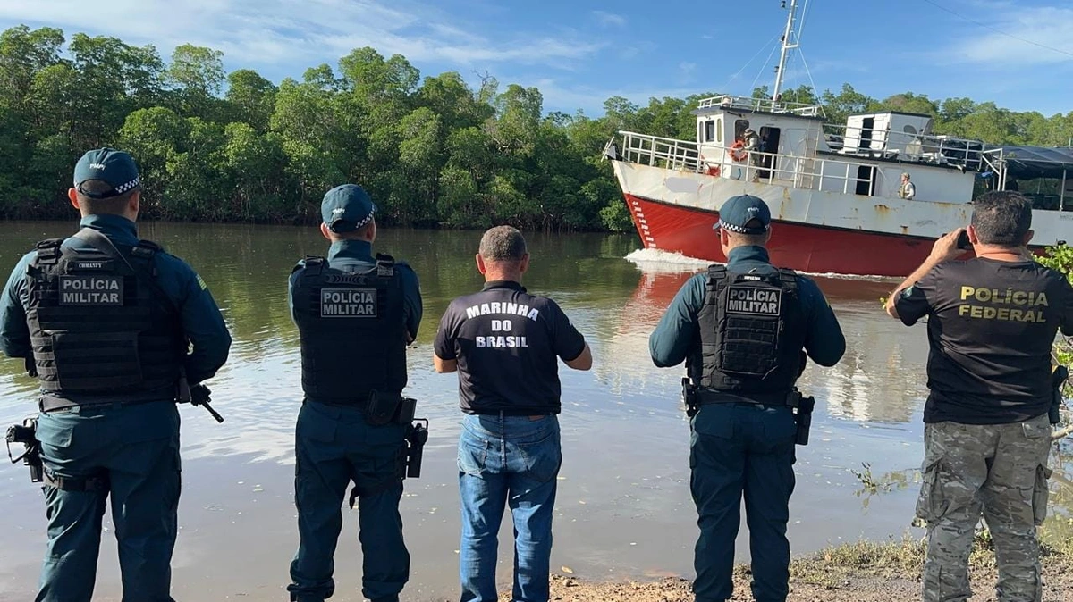 Embarcação com carga ilegal de cigarros é apreendida no Piauí