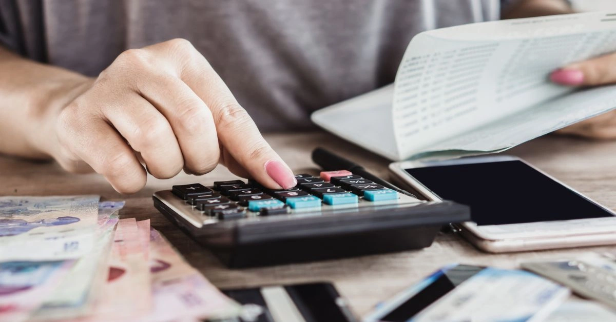 Endividamento avança com impulso do crédito consignado