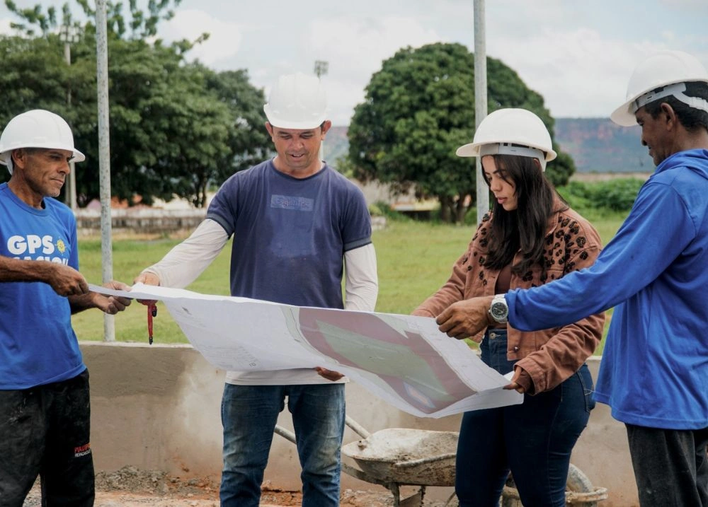Engenheira do sul do Piauí fortalece presença feminina na construção