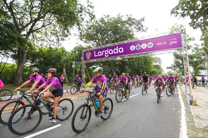 Pedalada em Teresina mobiliza população no combate à violência contra mulheres