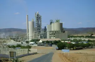 Fábrica de Cimento Nassau em Fronteiras (Foto: Reprodução Google Maps / Edvaldo Santana)