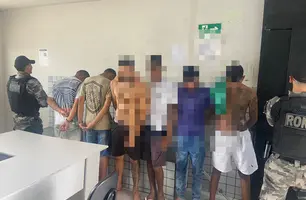 Faccionados são presos dentro de casa usada como ponto de tráfico em Teresina (Foto: Divulgação/PMPI)