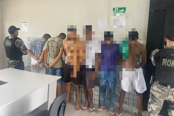 Faccionados são presos dentro de casa usada como ponto de tráfico em Teresina