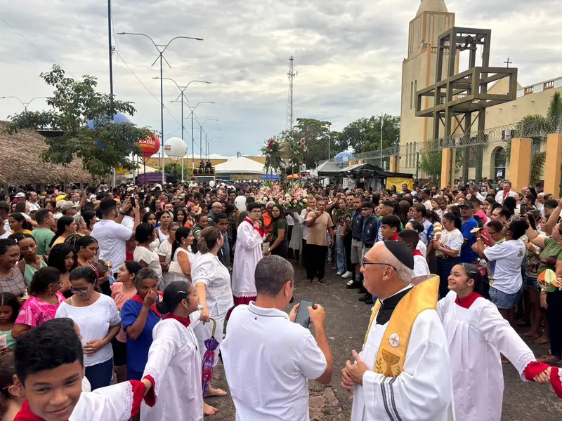 Fé e tradição marcam encerramento dos festejos de São José em Altos