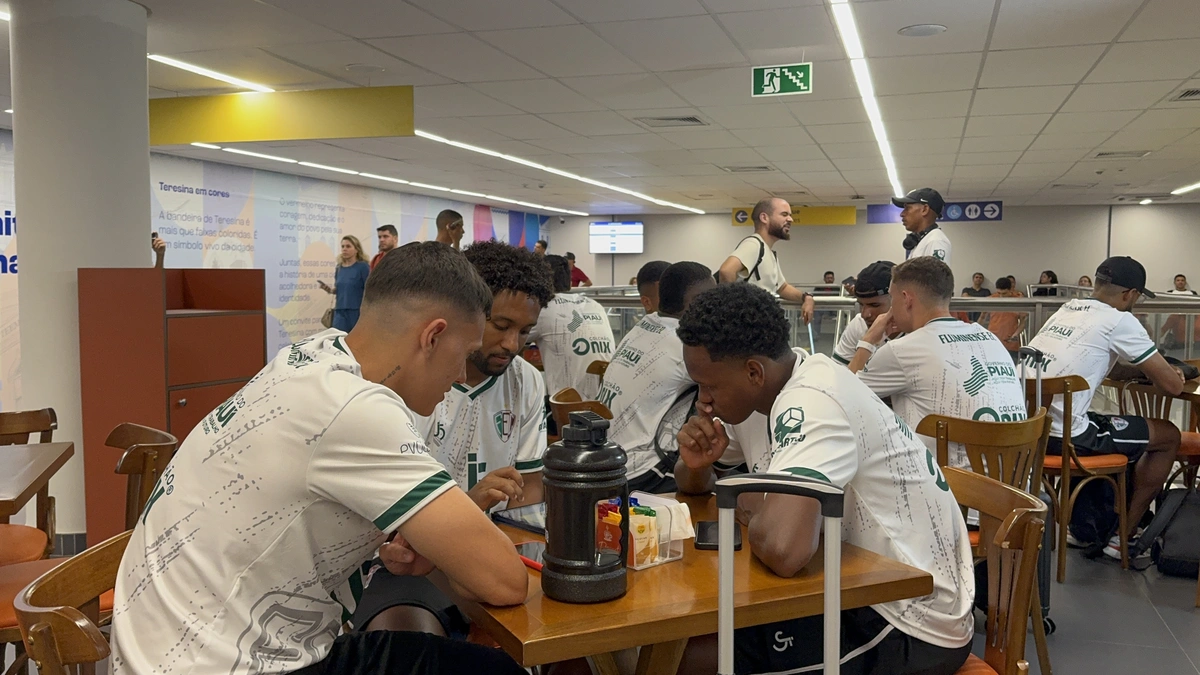 Fluminense-Pi embarca para Macapá visando duelo da Copa do Brasil