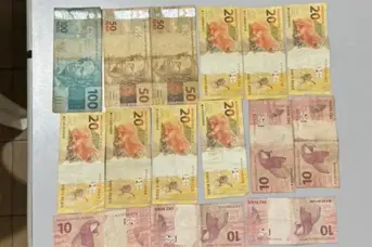 Frentista é conduzido à delegacia suspeito de desviar mais de R$ 20 mil de posto