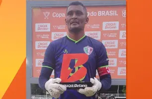 Goleiro Mauro Igautu decide e garante classificação do Fluminense-PI na Copa do Brasil (Foto: Reprodução/Instagram)