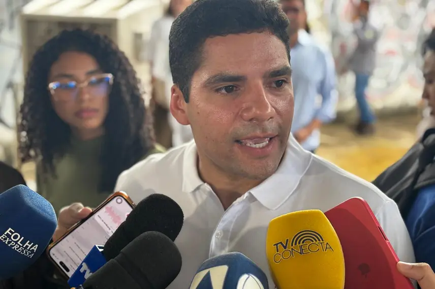 Governador entrega Ponte do Mocambinho revitalizada após obra de R$ 3,3 milhões