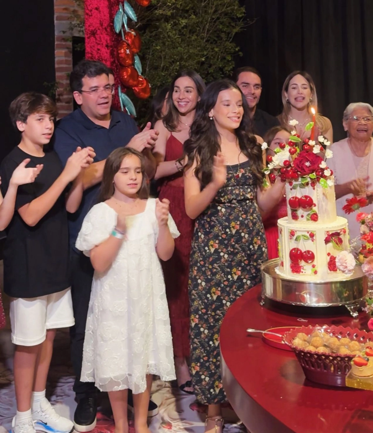 Governador Rafael Fonteles e Primeira-dama Isabel Fonteles no aviversário da filha