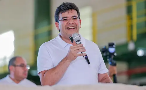 Governador Rafael Fonteles realiza entregas e visitas a obras em Floriano