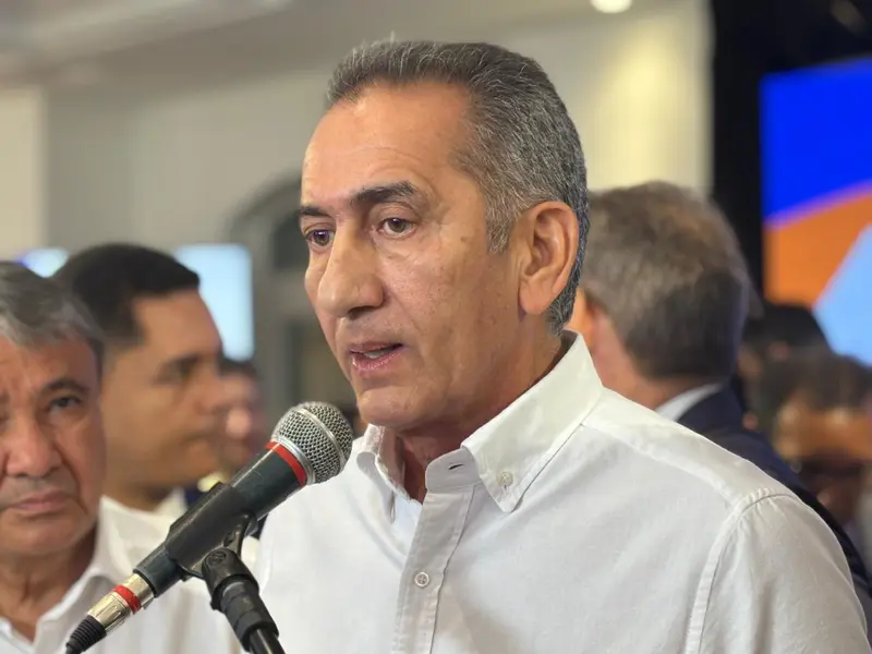 Governo do Piauí assina obra histórica de adutora que vai levar água para Jaicós