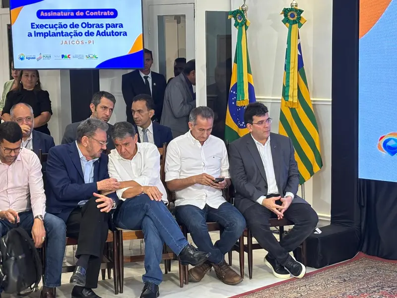 Governo do Piauí assina obra histórica de adutora que vai levar água para Jaicós