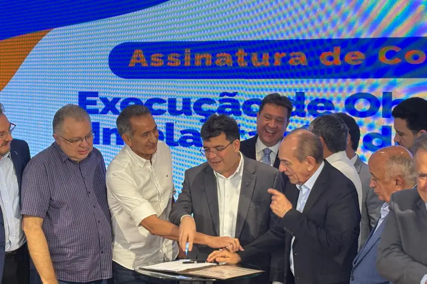 Governo do Piauí assina obra histórica de adutora que vai levar água para Jaicós