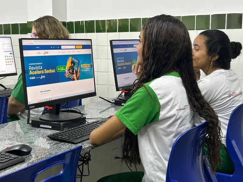 Governo do Piauí entrega escola reformada e modernizada na zona Norte de Teresina