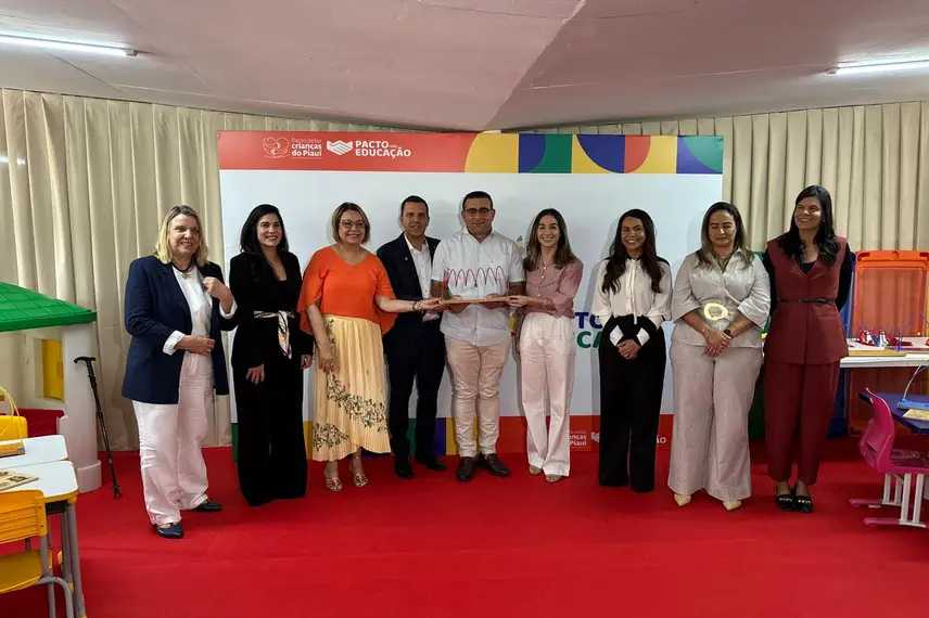 Governo do Piauí entrega kits-creche a 16 municípios e reforça educação infantil